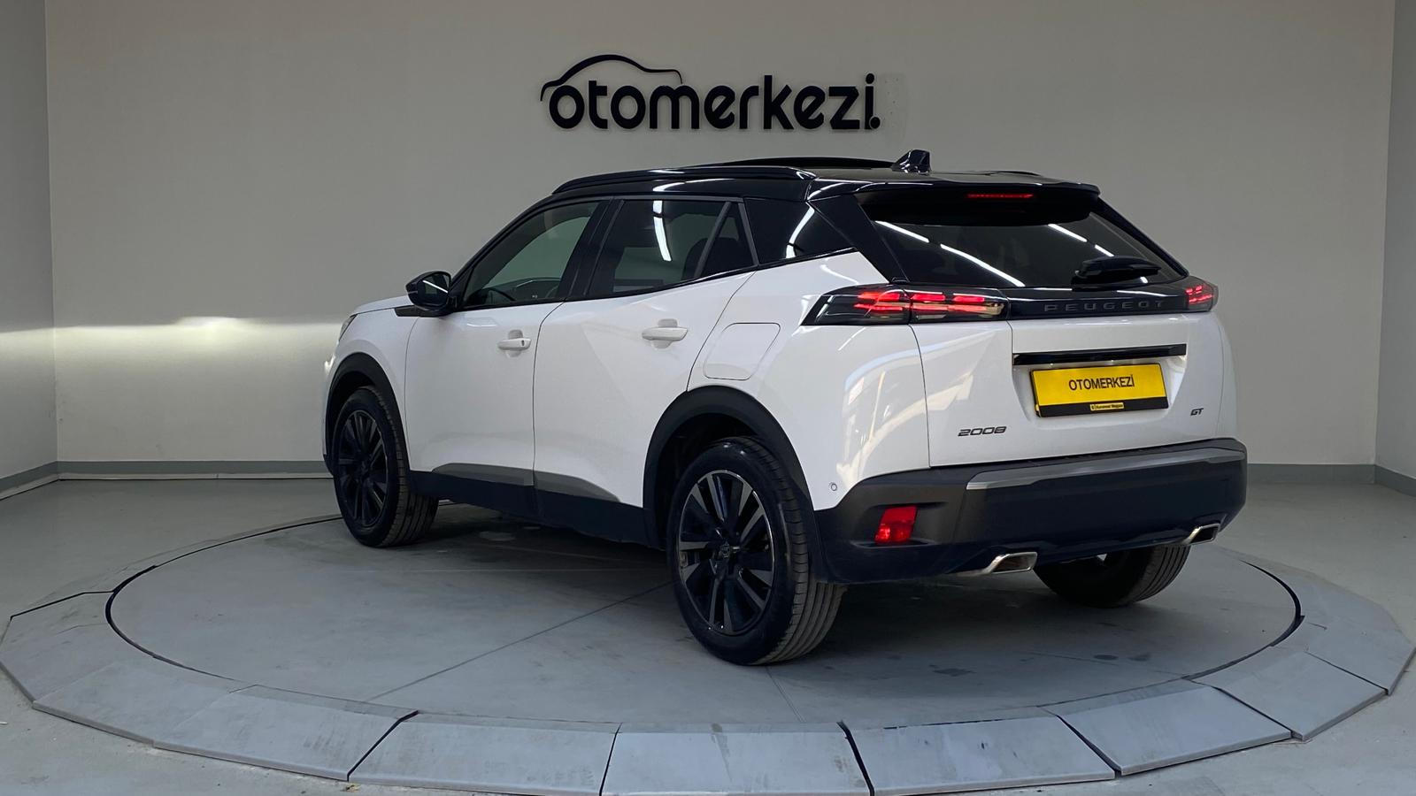 PEUGEOT 2008 3